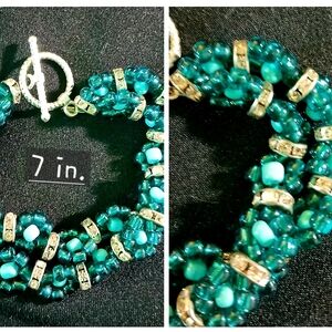 Elegant Teal Beaded Bracelet